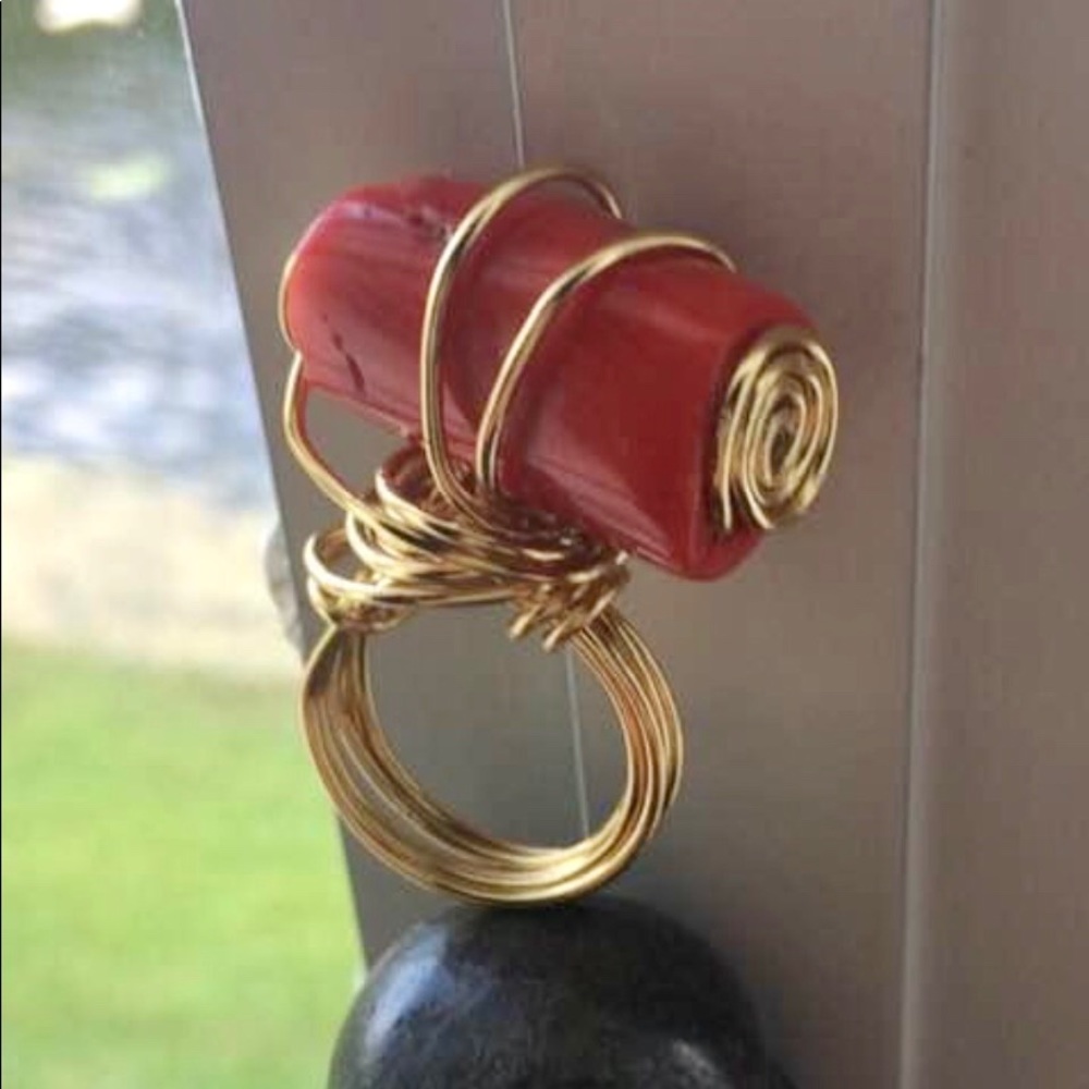 Coral stone gold wire ring